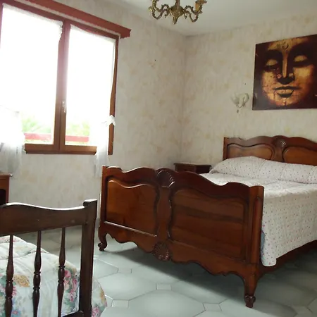 Holiday home Rez De Jardin De Plain Pied Dans Maison *